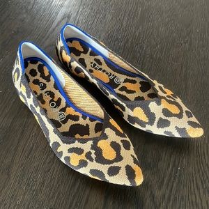Rothys size 11 - the point style, big cat print, lightly worn